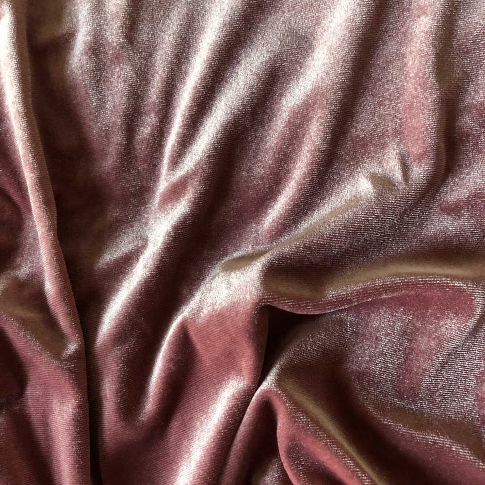 Crushed pink velvet tee shirt